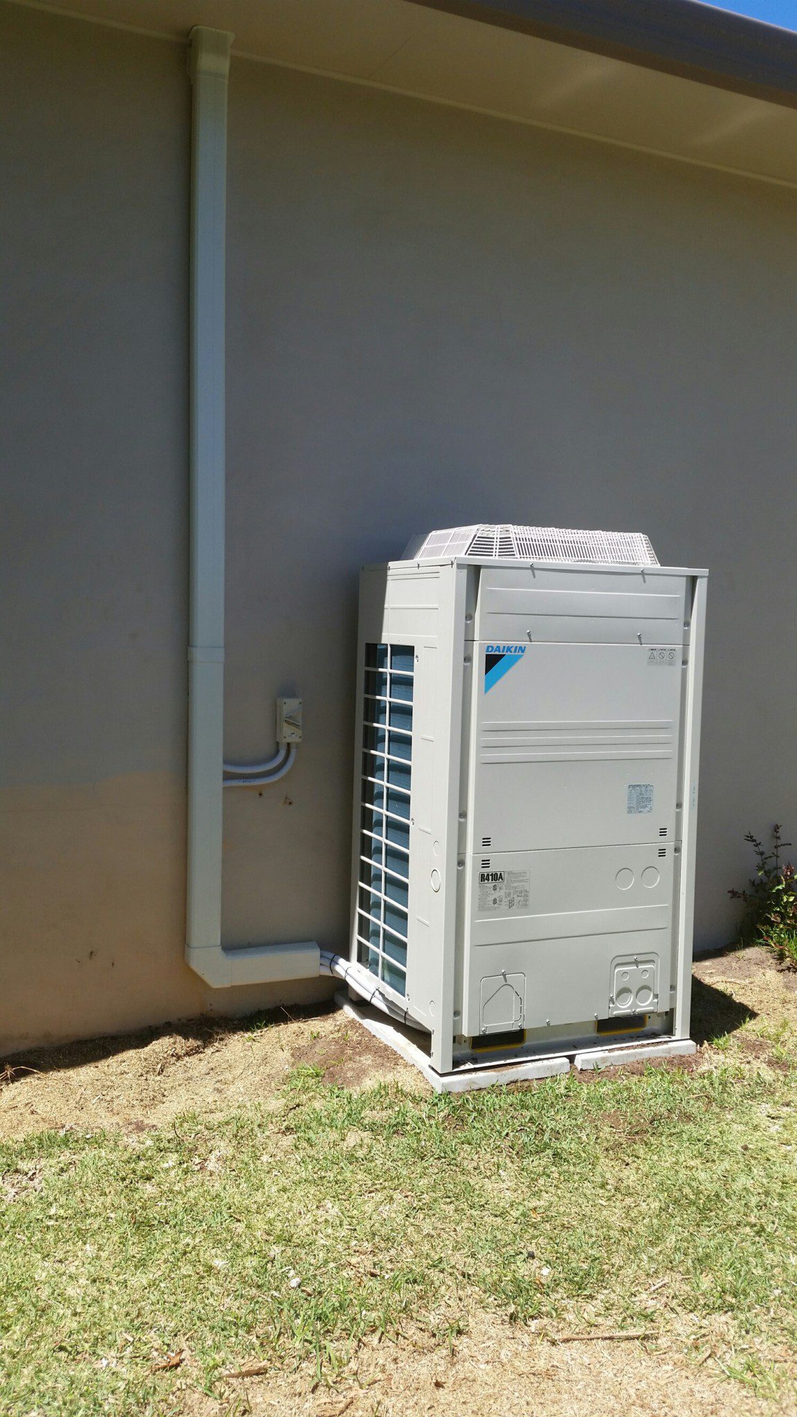 Shoalhaven Air Conditioning Daikin outdoor unit installation